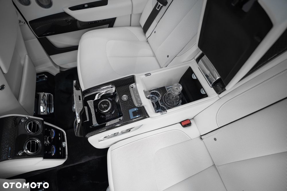 Rolls-Royce Cullinan Series II Black Badge - 12