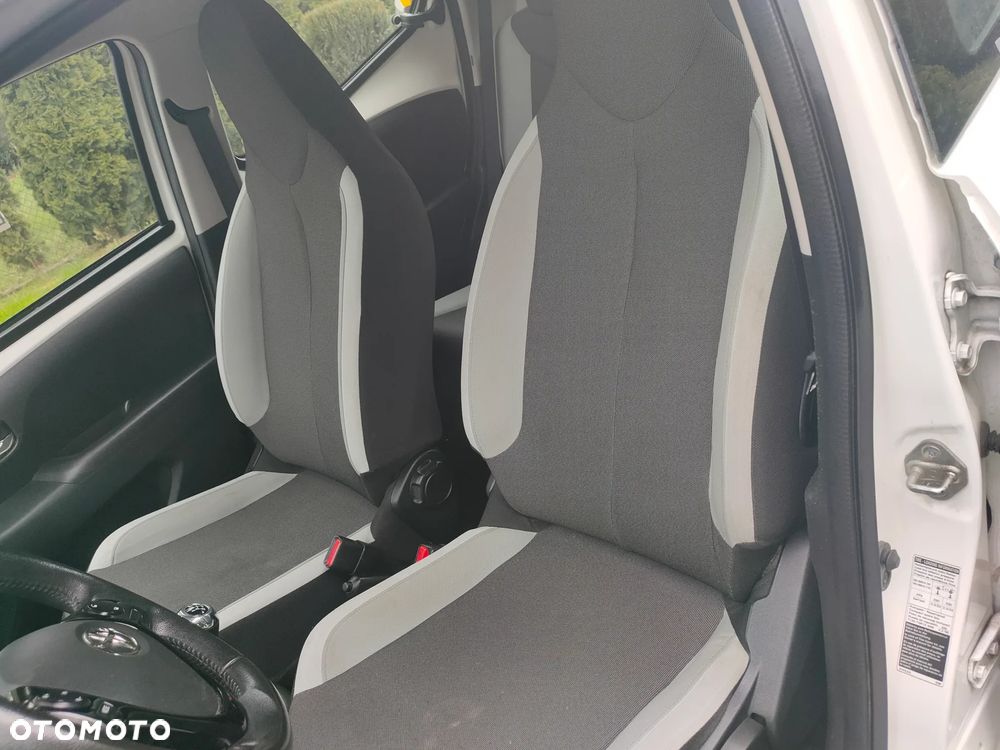 Toyota Aygo - 10