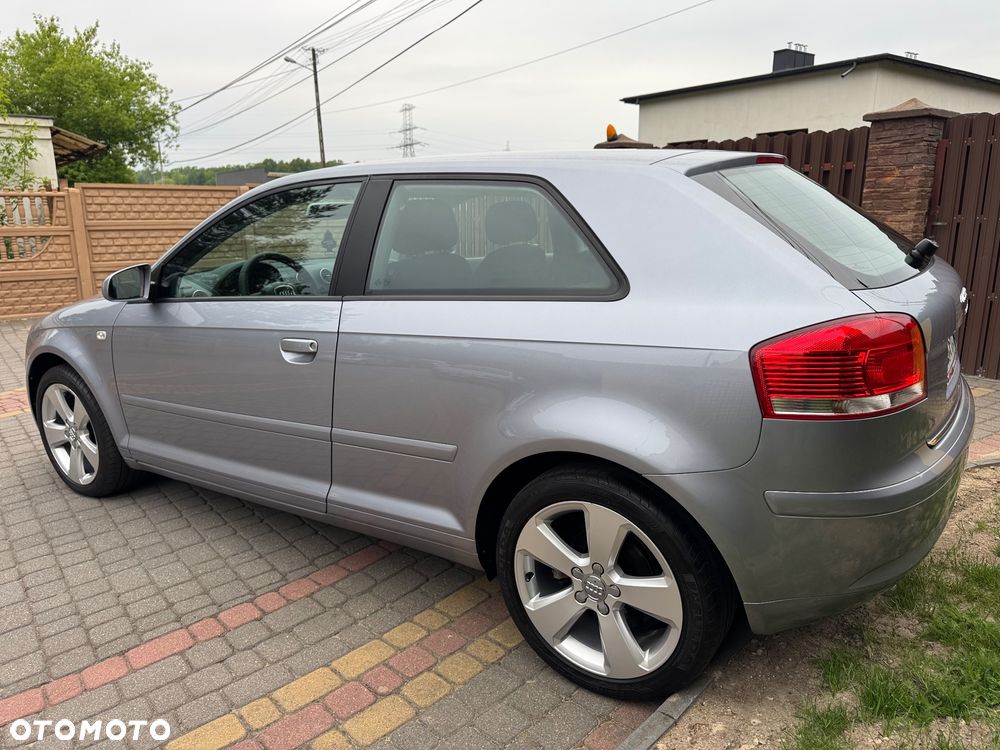 Audi A3 3-drzwiowe 1.6 Ambiente - 7