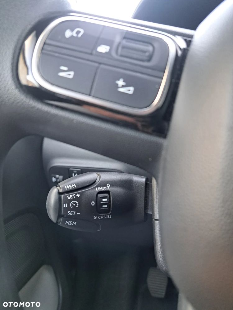 Citroën C3 1.2 PureTech Shine - 9