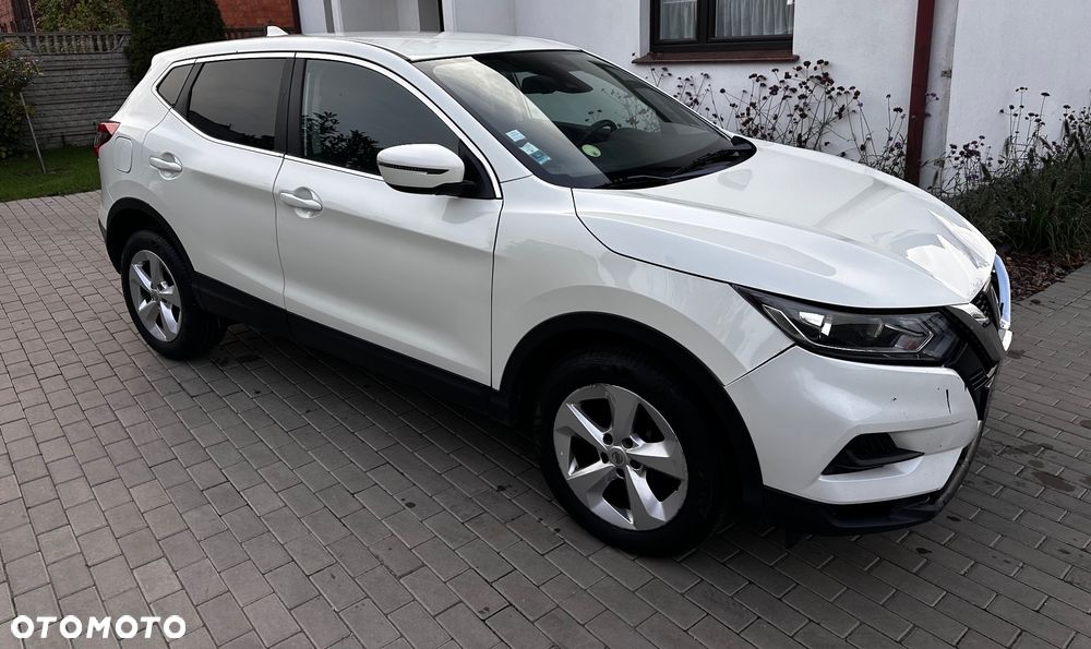 Nissan Qashqai 1.6 DCi Xtronic N-Connecta - 1