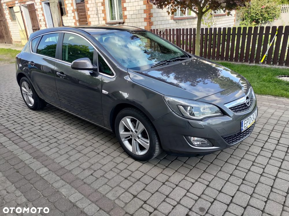 Opel Astra 2.0 CDTI Cosmo - 3