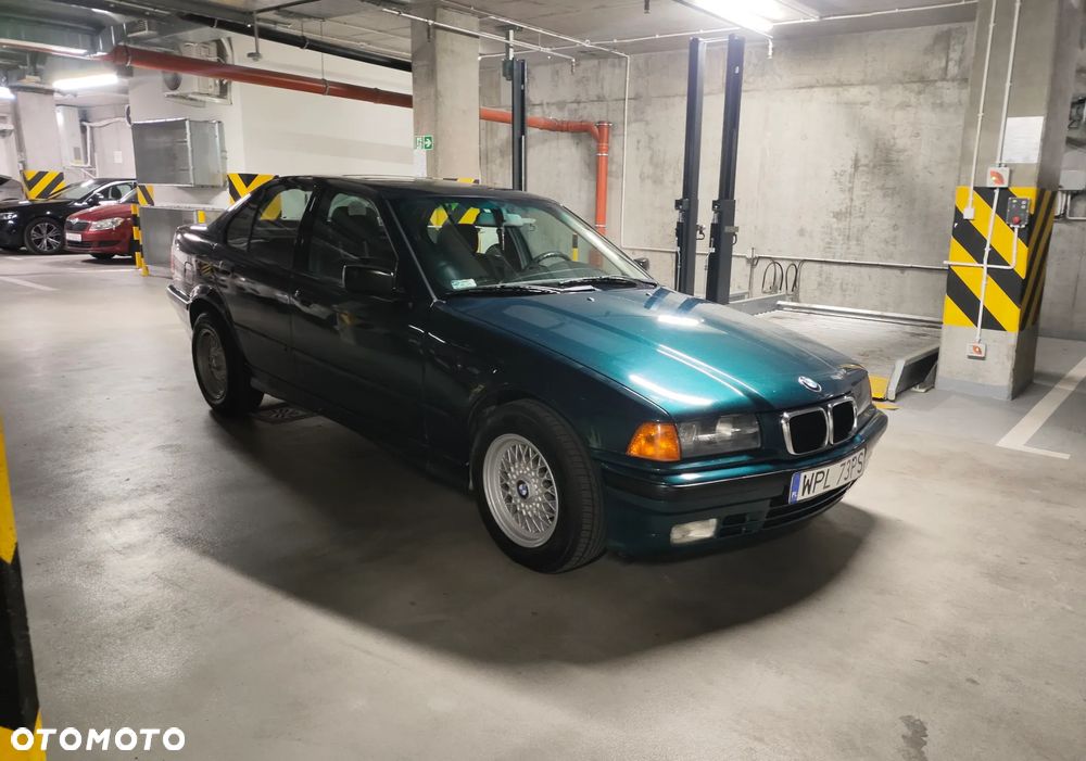 BMW Seria 3 316i - 30