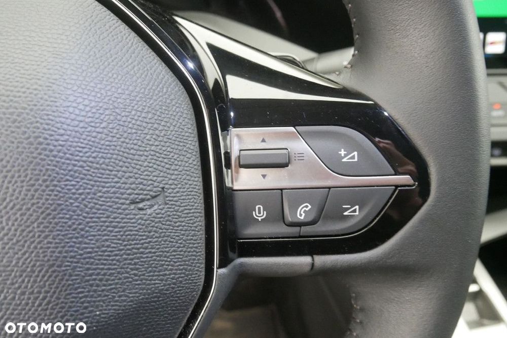 Peugeot 308 - 24