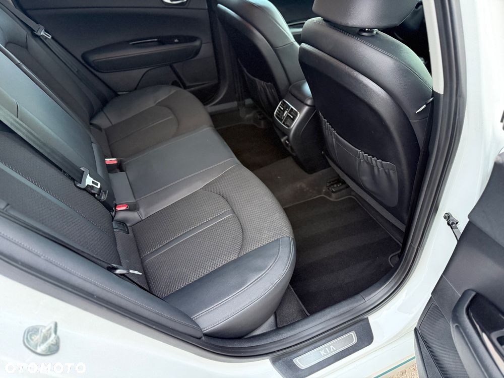 Kia Optima - 15