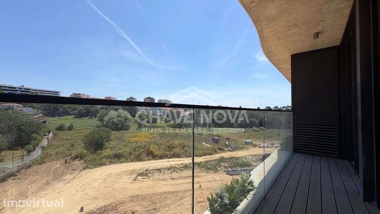 T1 Novo c/ Varanda e Lugar de garagem próximo do Gaiashopping - Grande imagem: 3/27