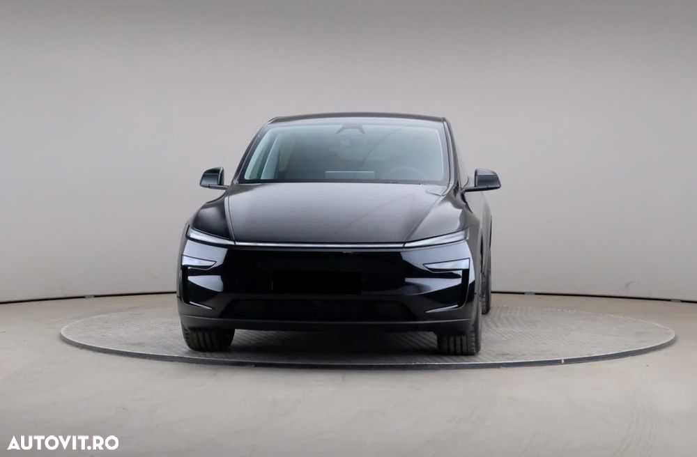 Tesla Model Y Long Range RWD - 2