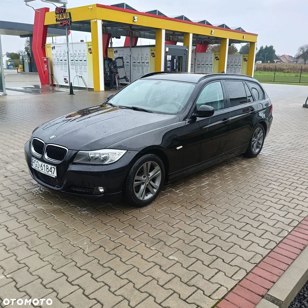 BMW Seria 3 318i Touring Edition Lifestyle - 1