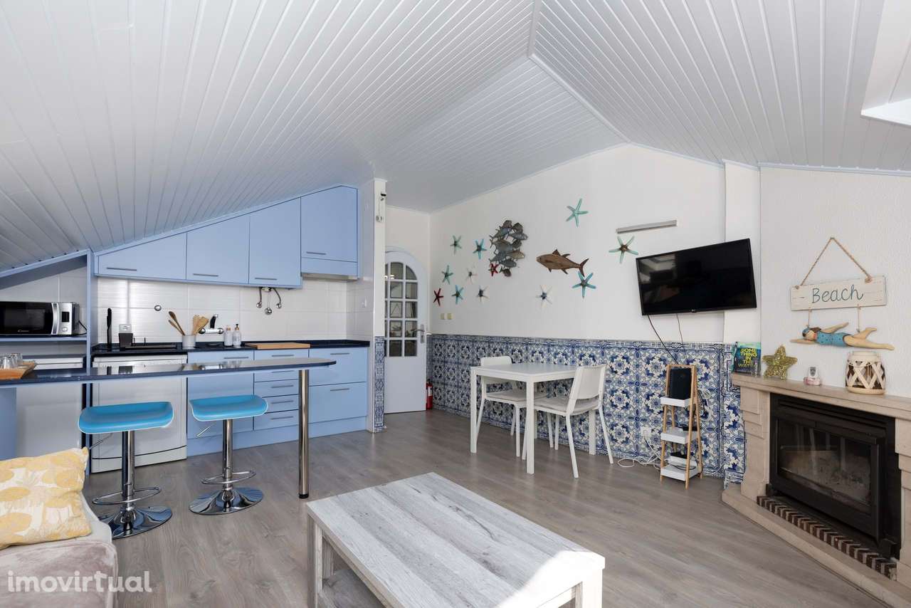 Apartamento T1 com vista mar na primeira linha da praia, ultimo andar - Grande imagem: 5/15