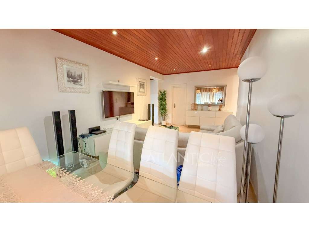 Excelente apartamento T3 situado no 9.º andar - Grande imagem: 2/12