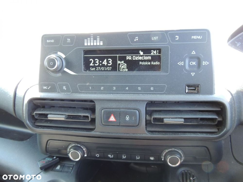 Radio samochodowe Peugeot Partner IV '19 - 1