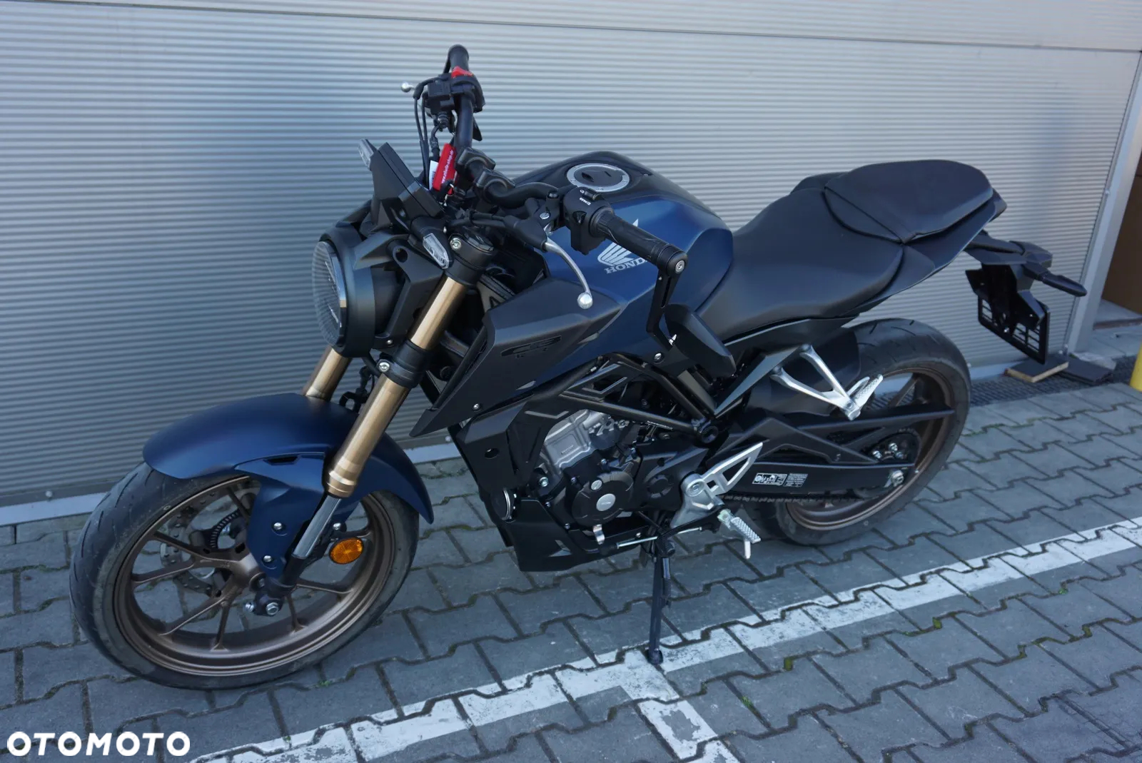 Honda CB - 4