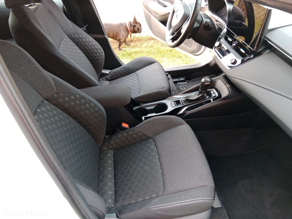 Toyota Corolla - 6