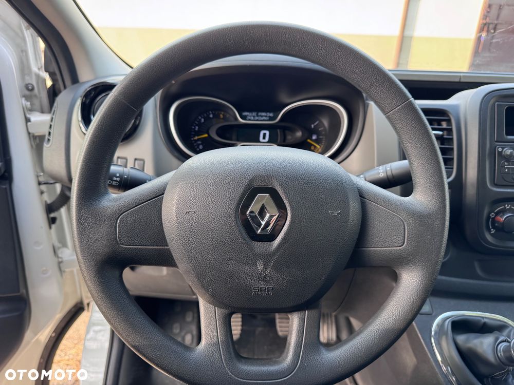 Renault TRAFIC - 21