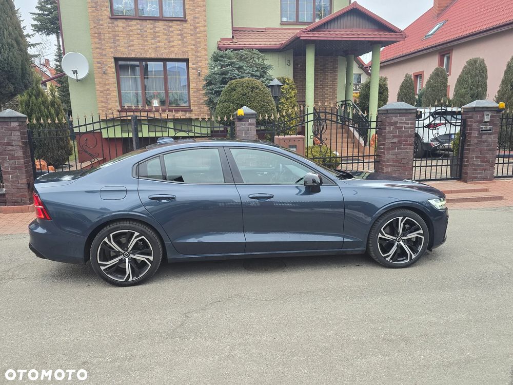 Volvo S60 B5 B AWD Ultimate Dark - 11