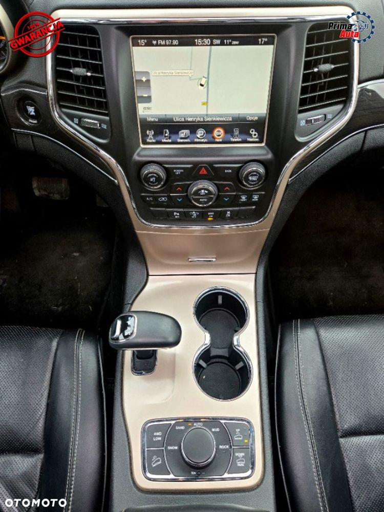 Jeep Grand Cherokee - 34