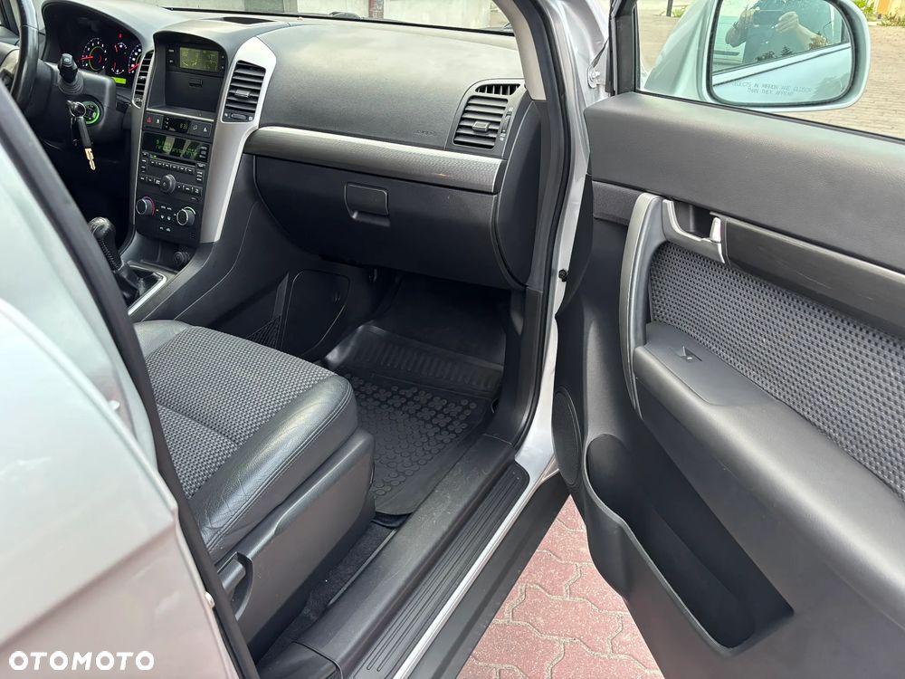 Chevrolet Captiva 2.4 2WD 7 Sitzer LS Family Edition - 24