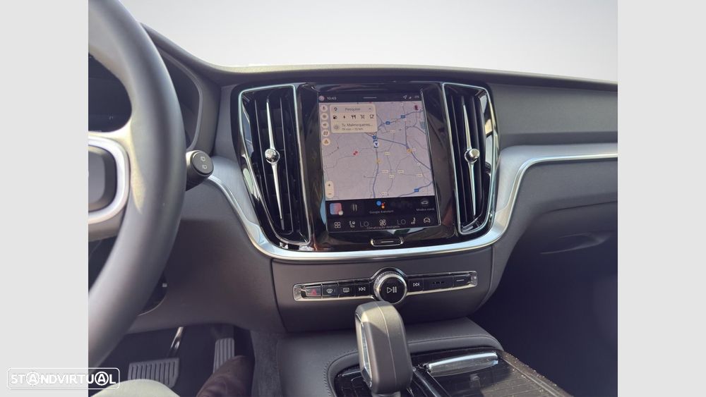 Volvo V60 2.0 T6 AWD TE Essential - 13