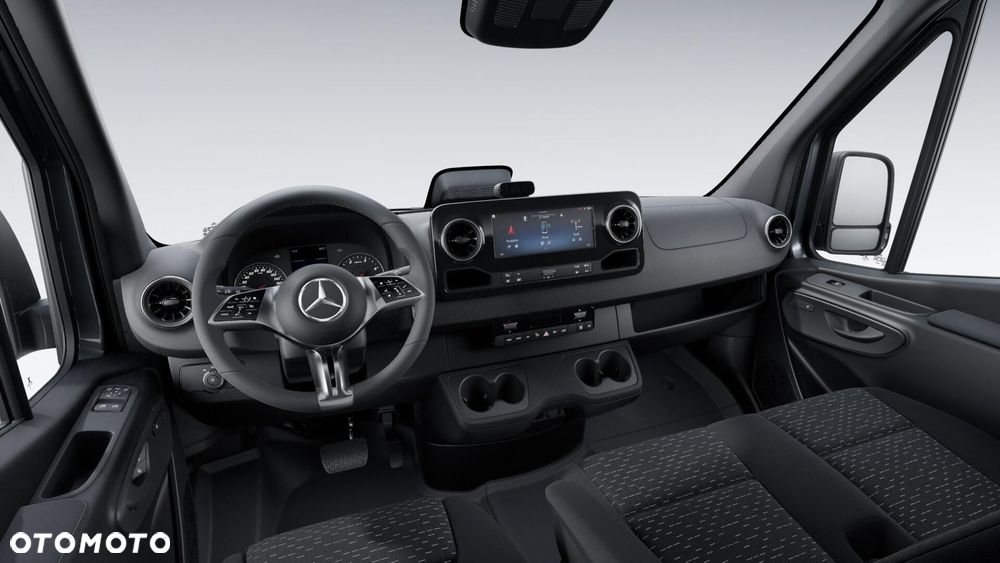 Mercedes-Benz Sprinter - 4