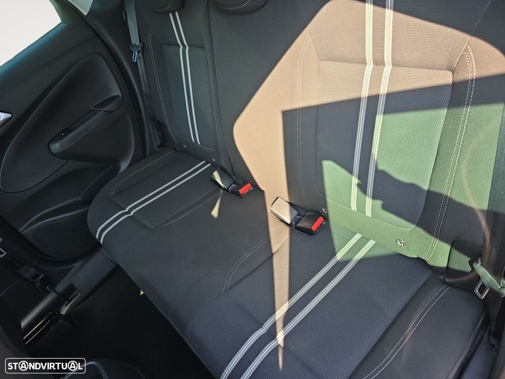 Opel Crossland 1.2 T Design & Tech - 13