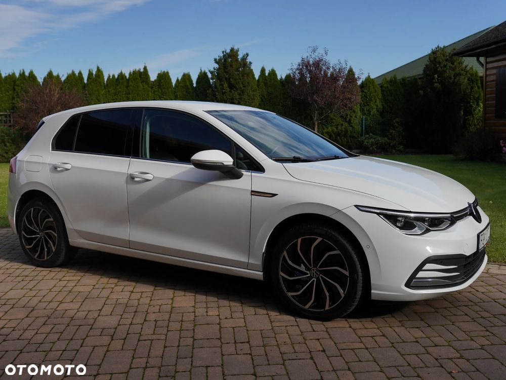 Volkswagen Golf 1.5 eTSI Style DSG - 3
