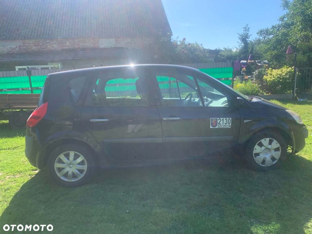 Renault Scenic - 1