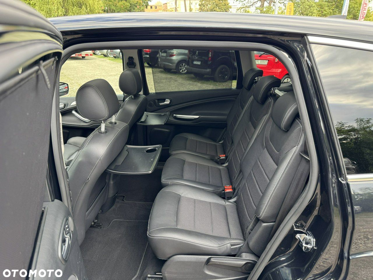 Ford S-Max - 20