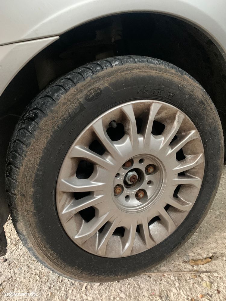 Fiat Punto 1.2 16V 80 Dynamic - 11