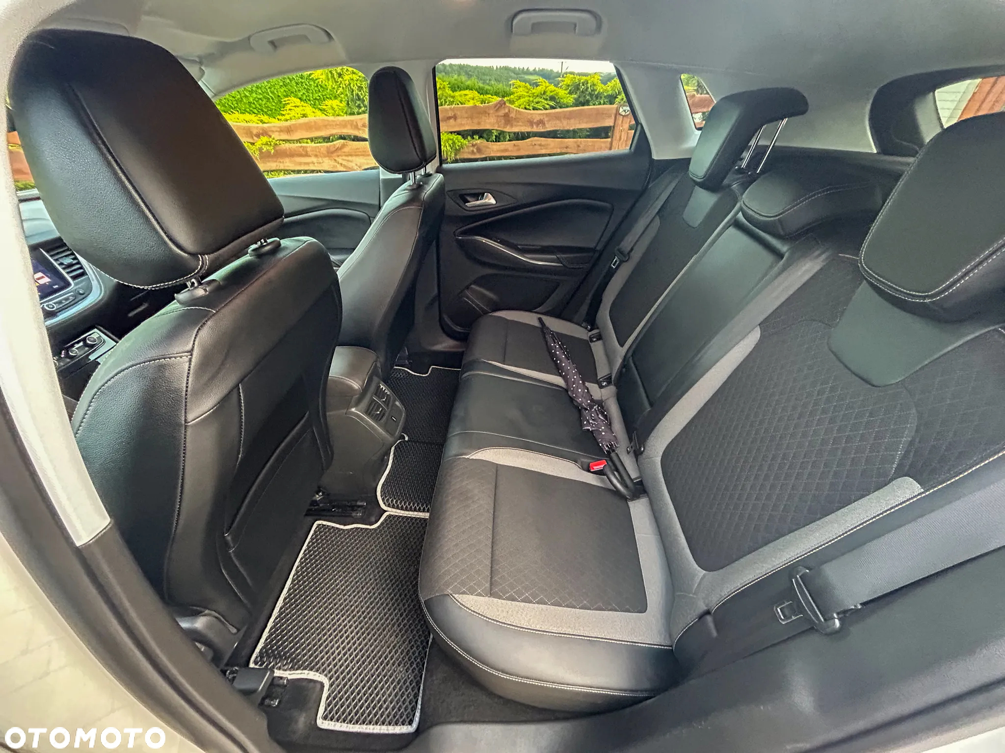 Opel Grandland X - 12