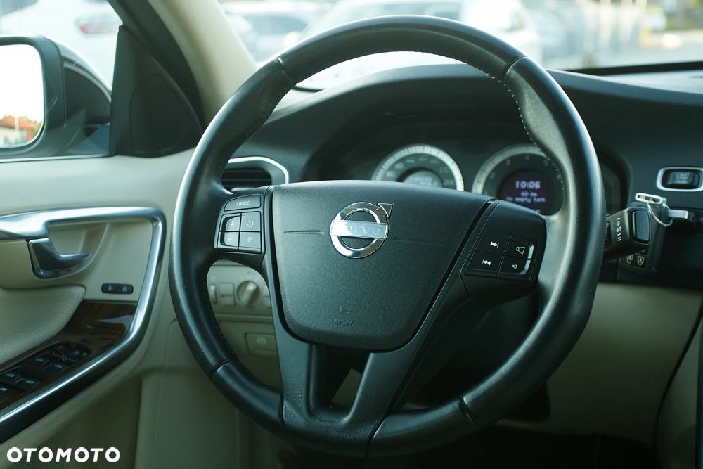 Volvo S60 T6 AWD Summum - 24