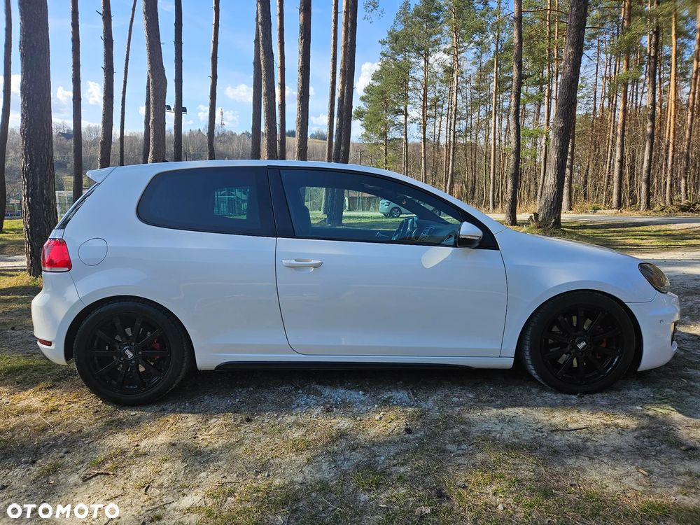 Volkswagen Golf 2.0 GTI DSG - 12