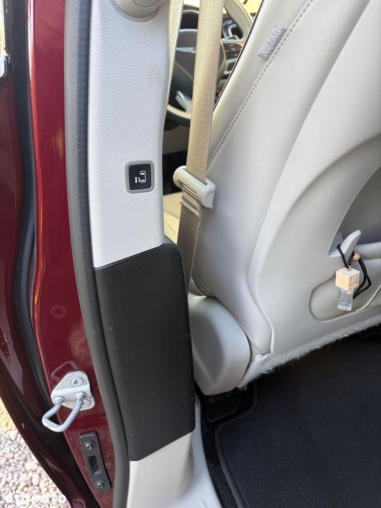 Chrysler Pacifica - 17