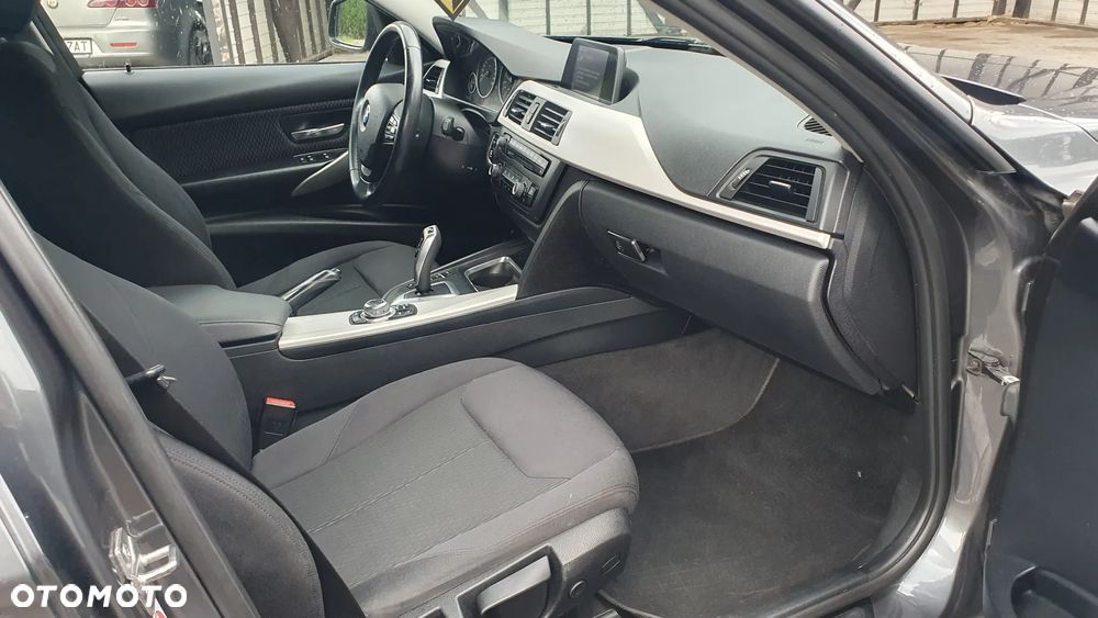 BMW Seria 3 - 12