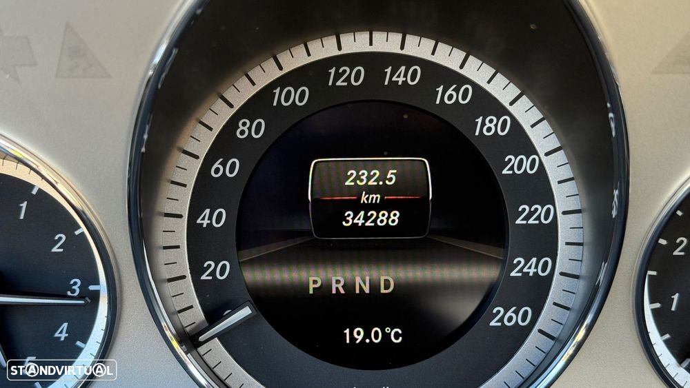 Mercedes-Benz E 350 BlueEFFICIENCY 7G-TRONIC Elegance - 21