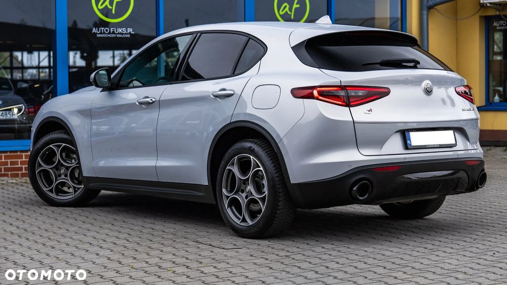 Alfa Romeo Stelvio 2.0 Turbo Sprint Q4 - 7