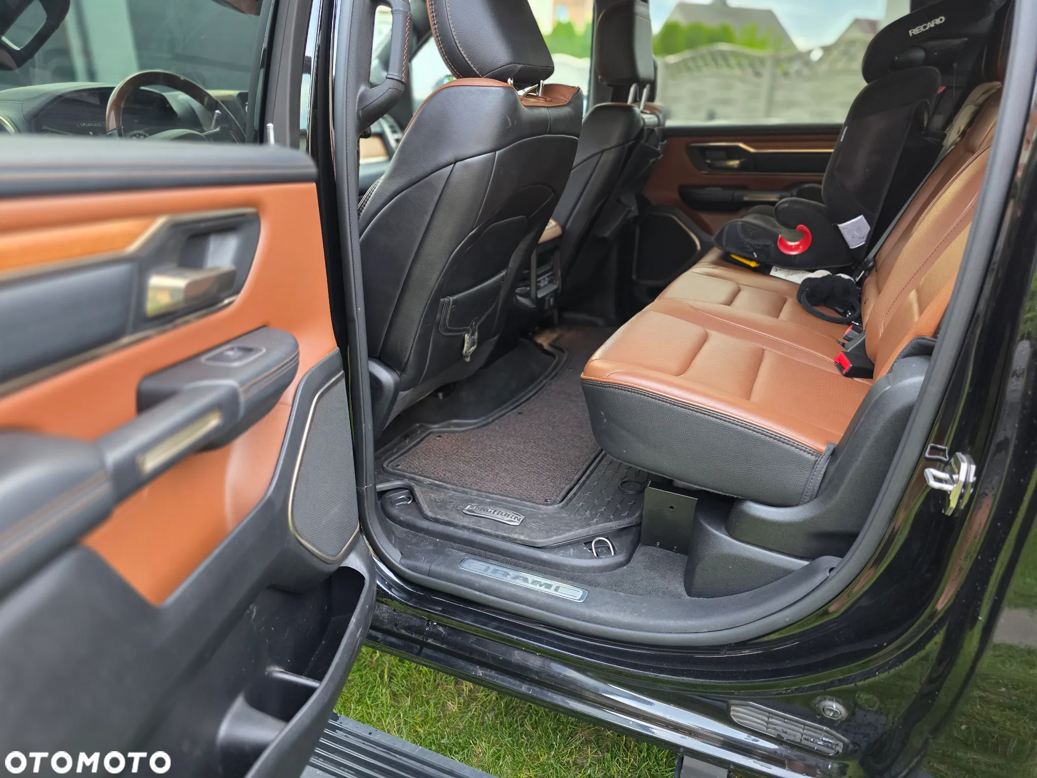 RAM 1500 - 21