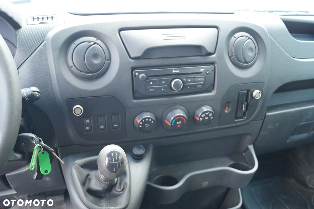 Renault Master - 17