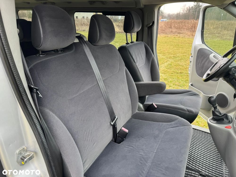 Renault Trafic FAP Grand Passenger Black Edition - 12