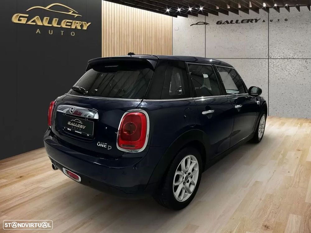 MINI 5 Portas One D - 3