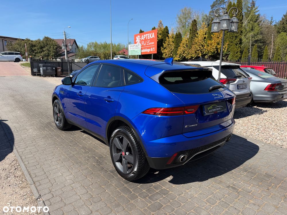 Jaguar E-Pace 2.0 i4D AWD R-Dynamic Chequered Flag - 4