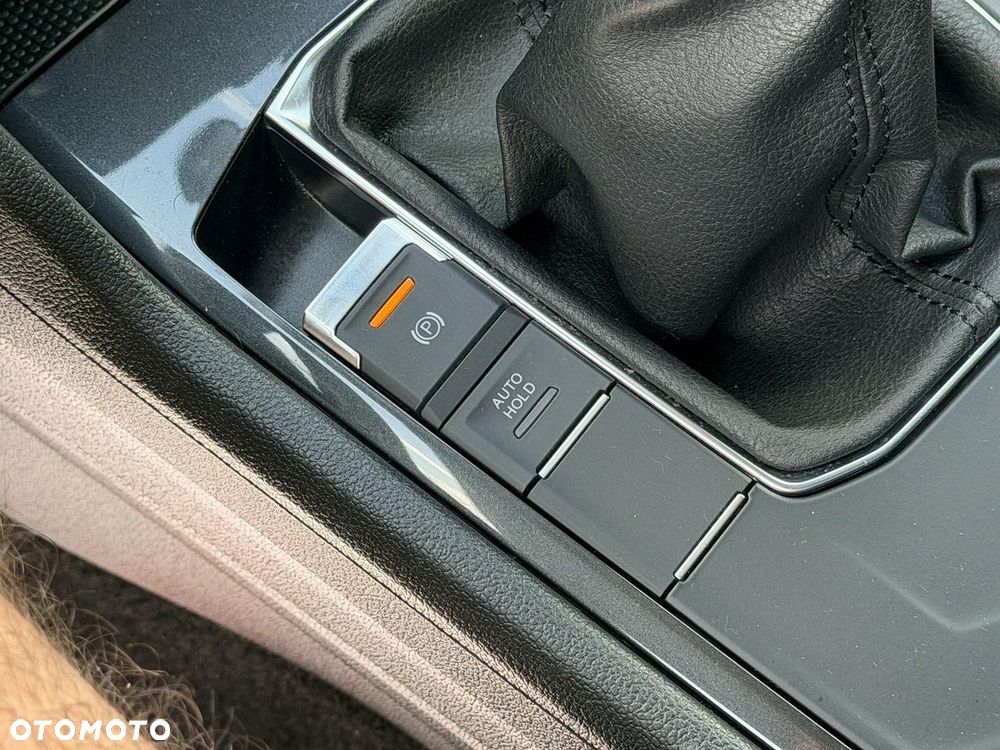Volkswagen Tiguan 1.5 TSI EVO Comfortline - 21