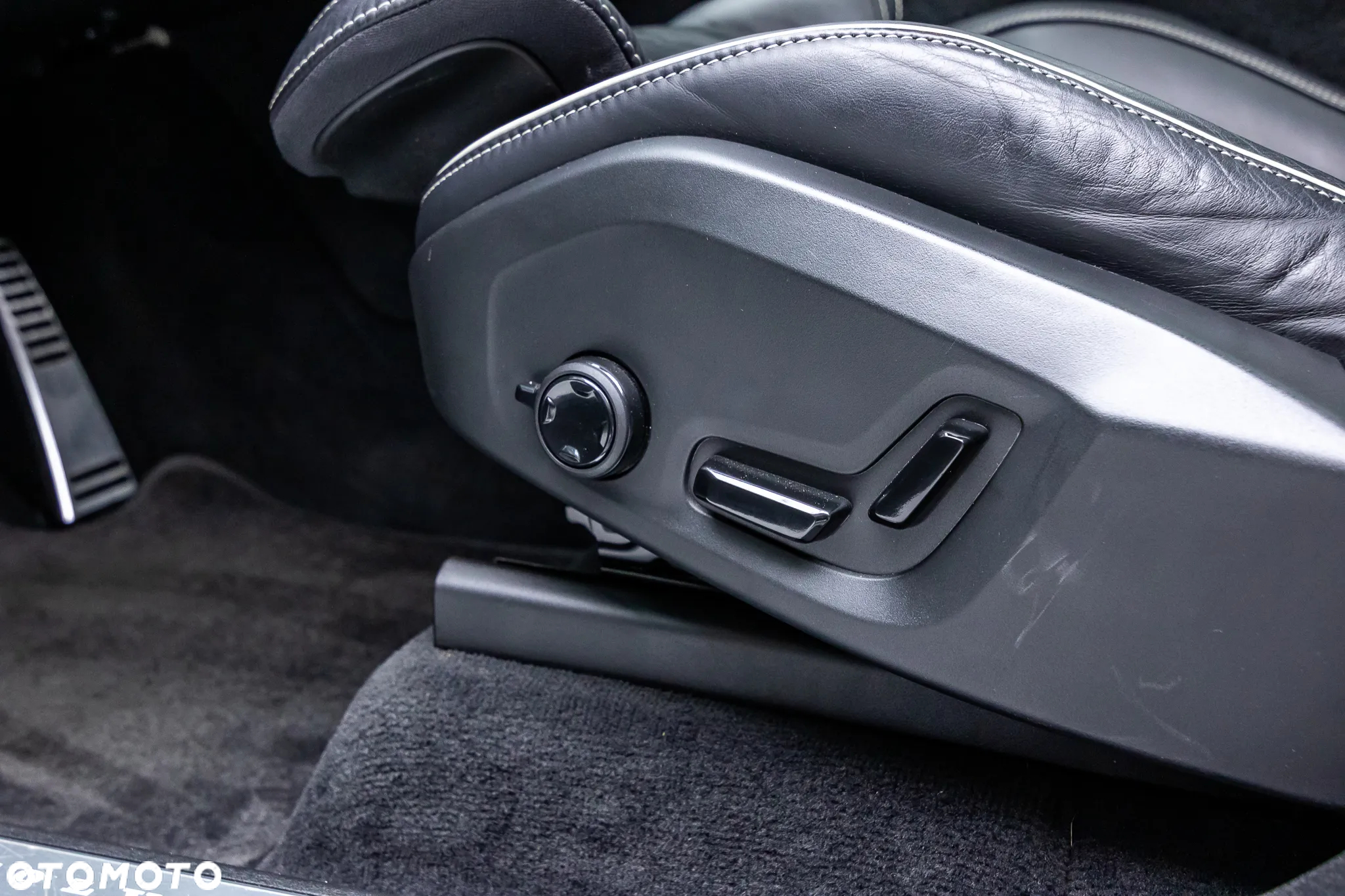 Volvo XC 90 - 35