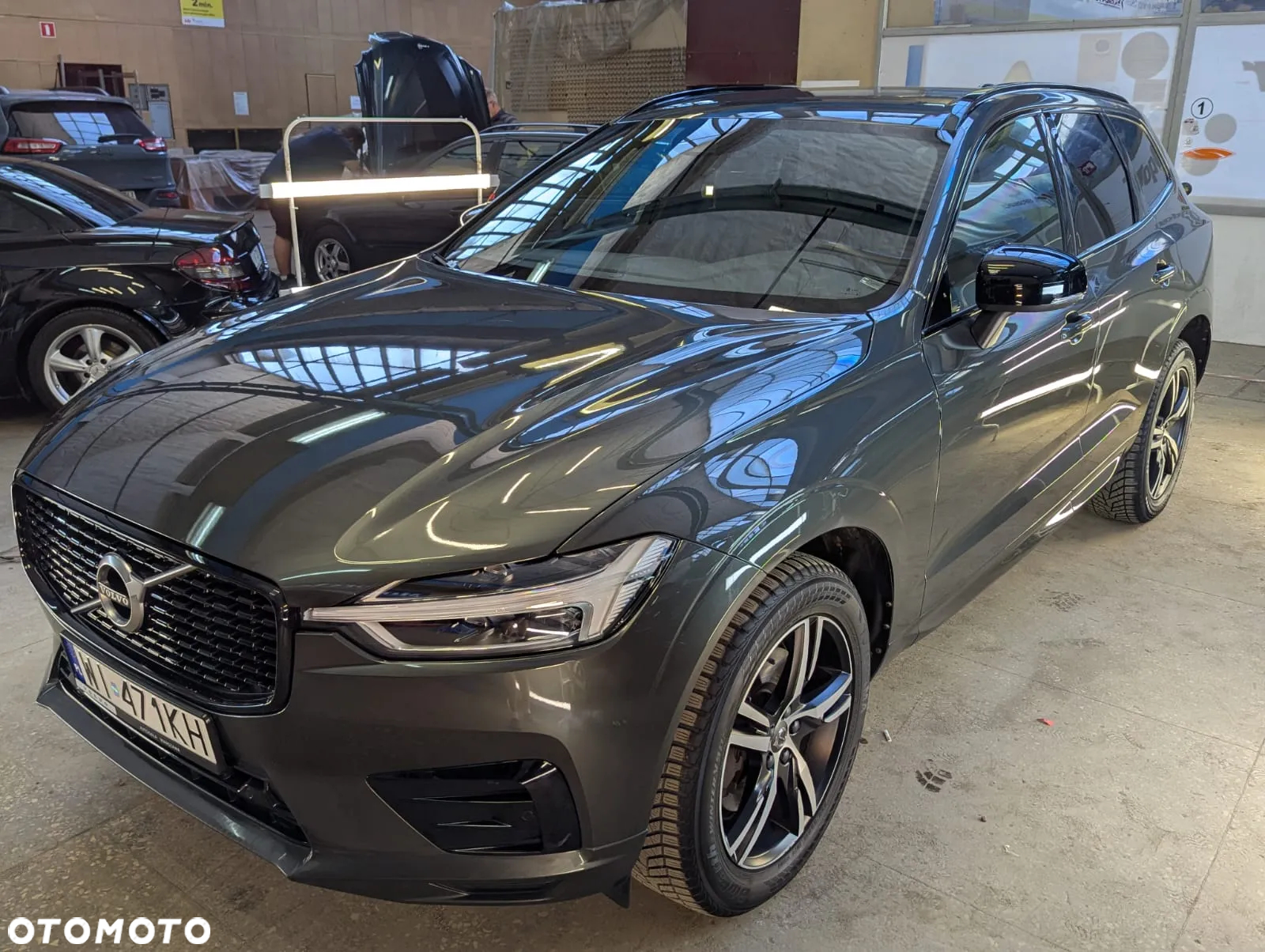 Volvo XC 60 B4 D AWD R-Design - 2