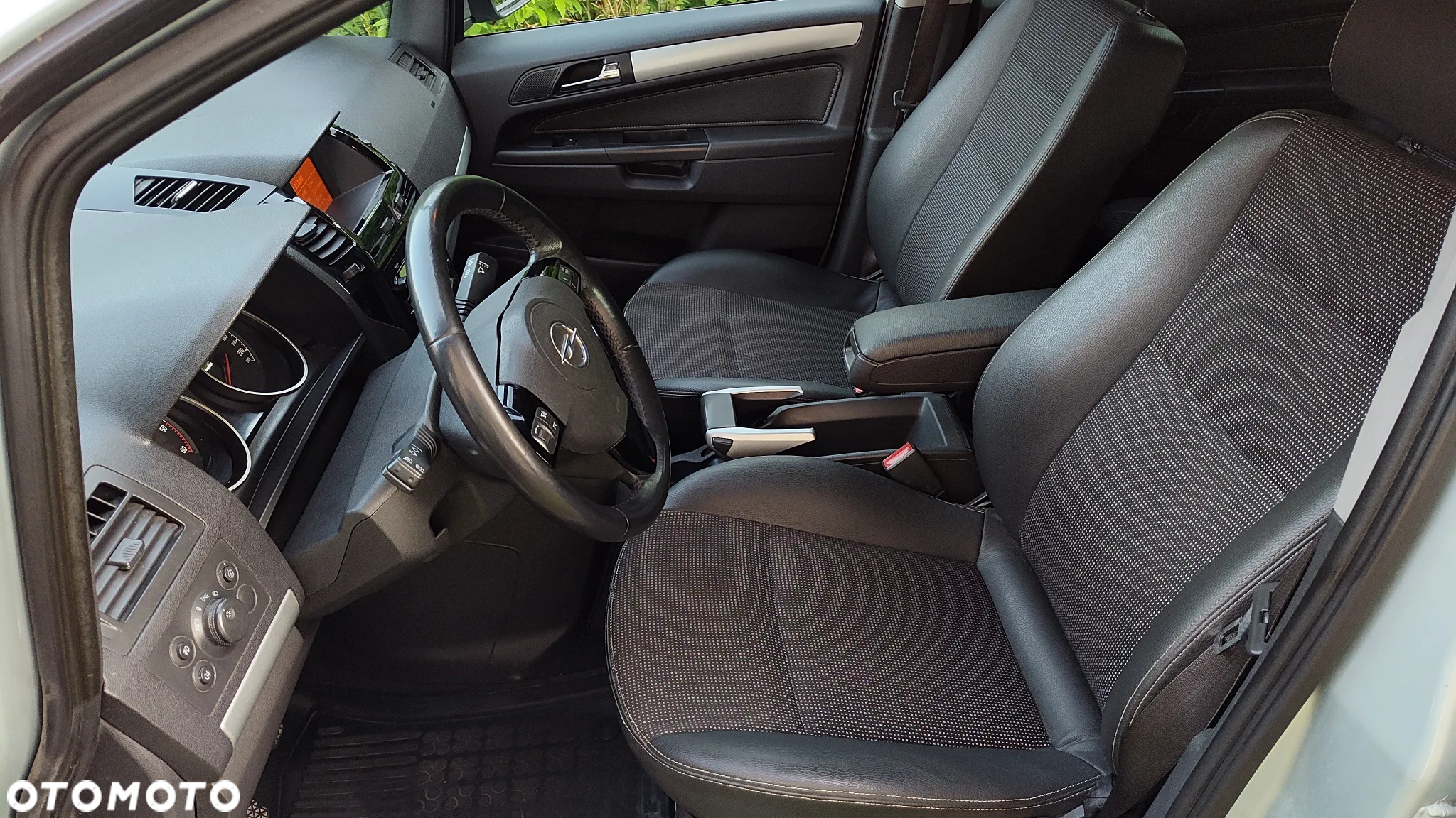 Opel Zafira - 6