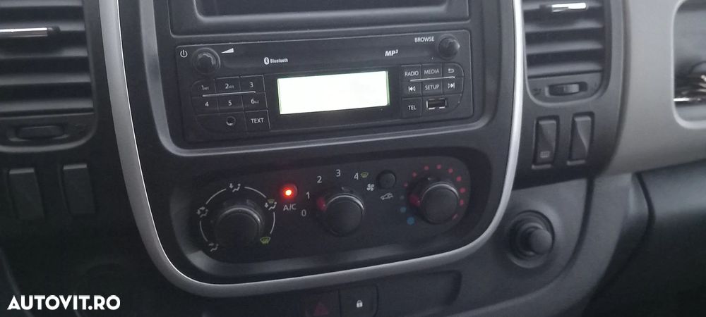 Renault Trafic - 8