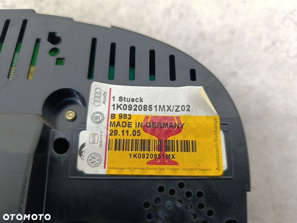 LICZNIK VW GOLF V 1K0920851MX  V0021000 1.4 16V - 3