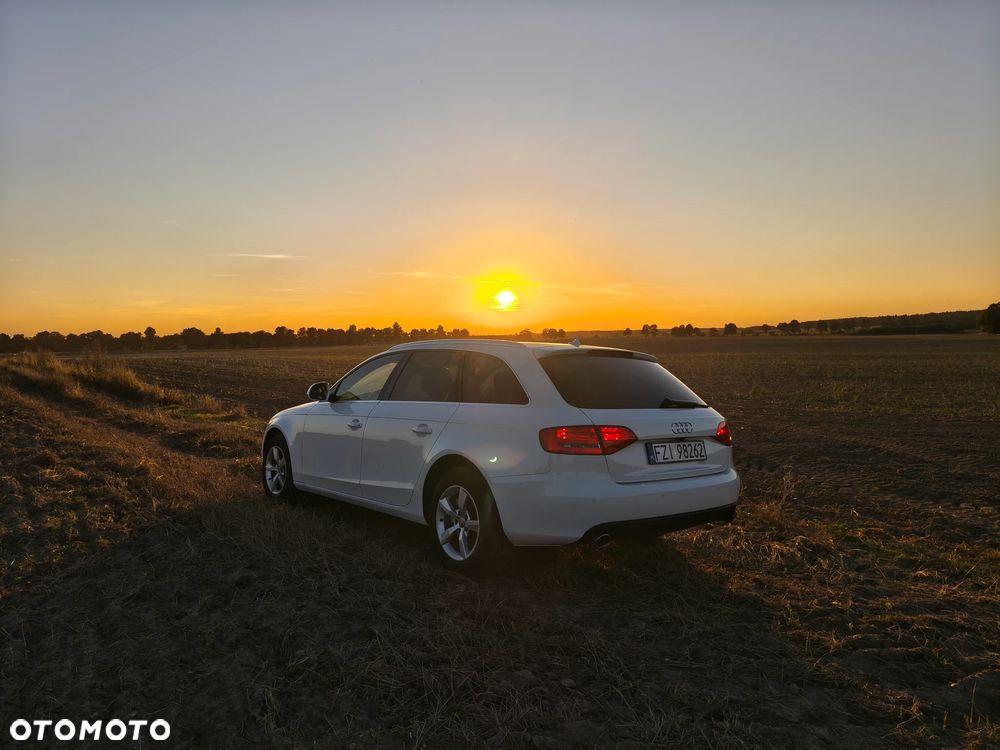 Audi A4 Avant 2.0 TDI DPF - 11