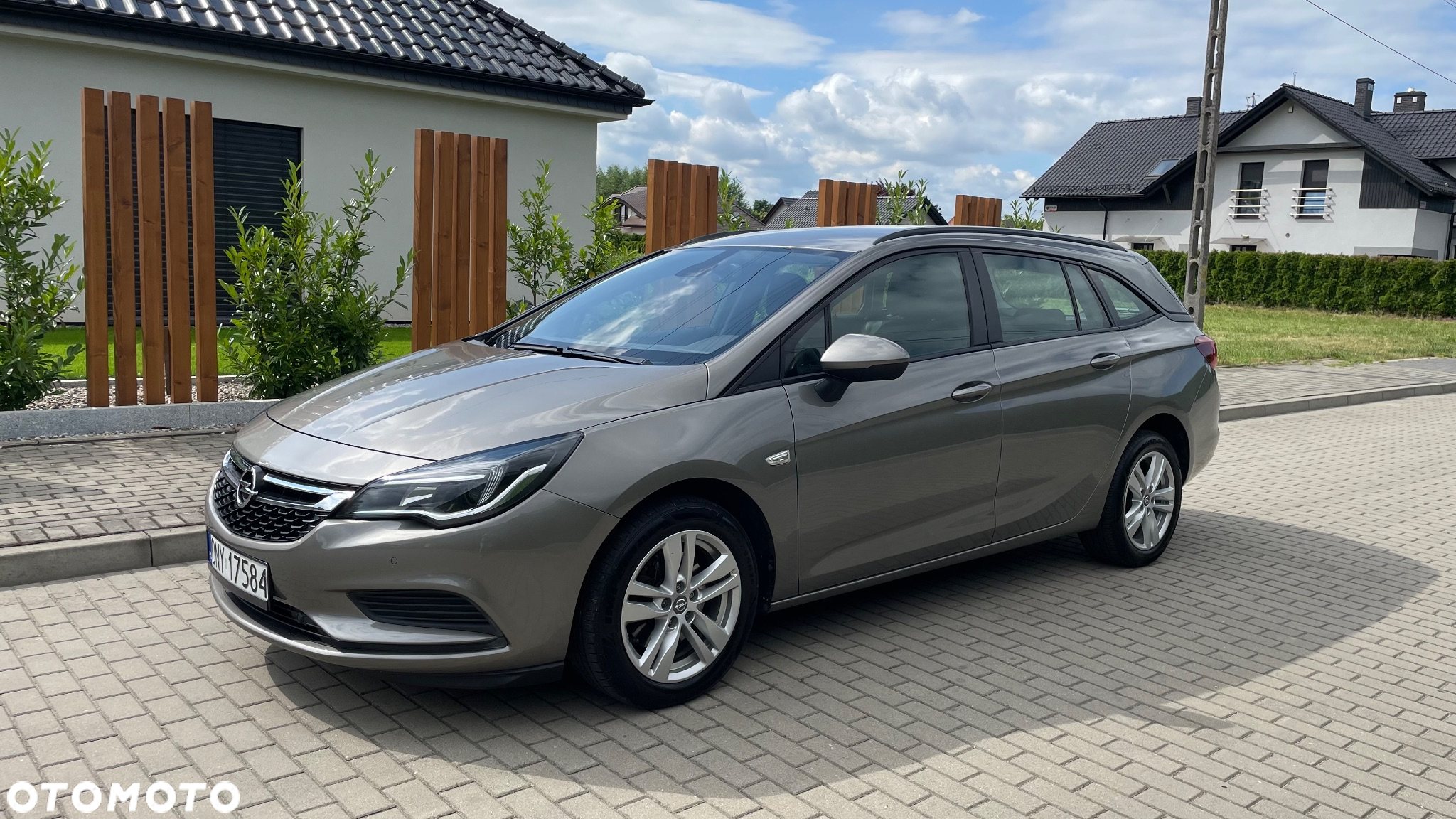Opel Astra 1.6 CDTI Sports Tourer Active - 17