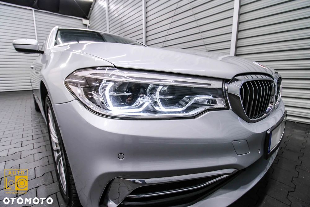 BMW Seria 5 520d xDrive Touring Luxury Line - 41
