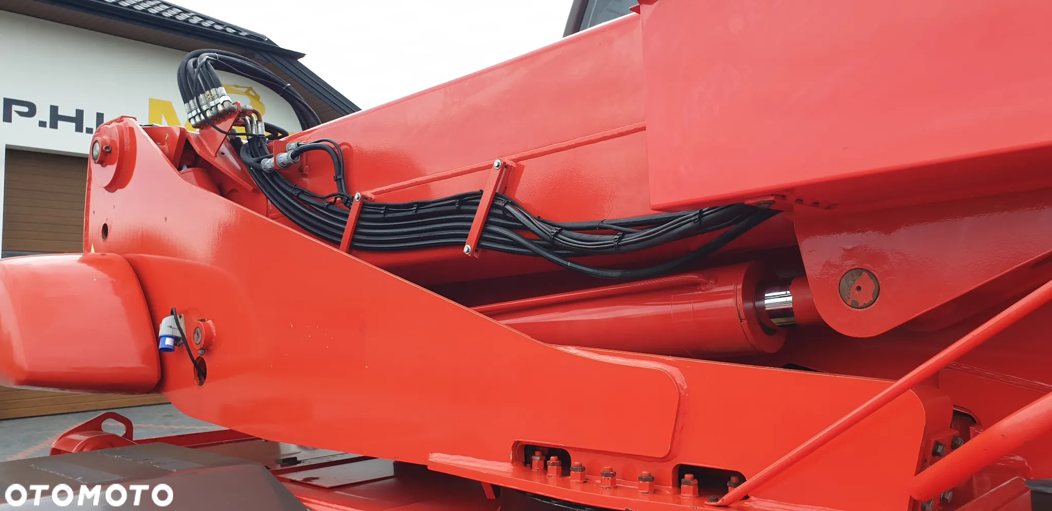 Manitou MRT2150 Privilege kosz hydr. skrętny / wciągarka/widły hydr./pilot/ sprowadzona - 20